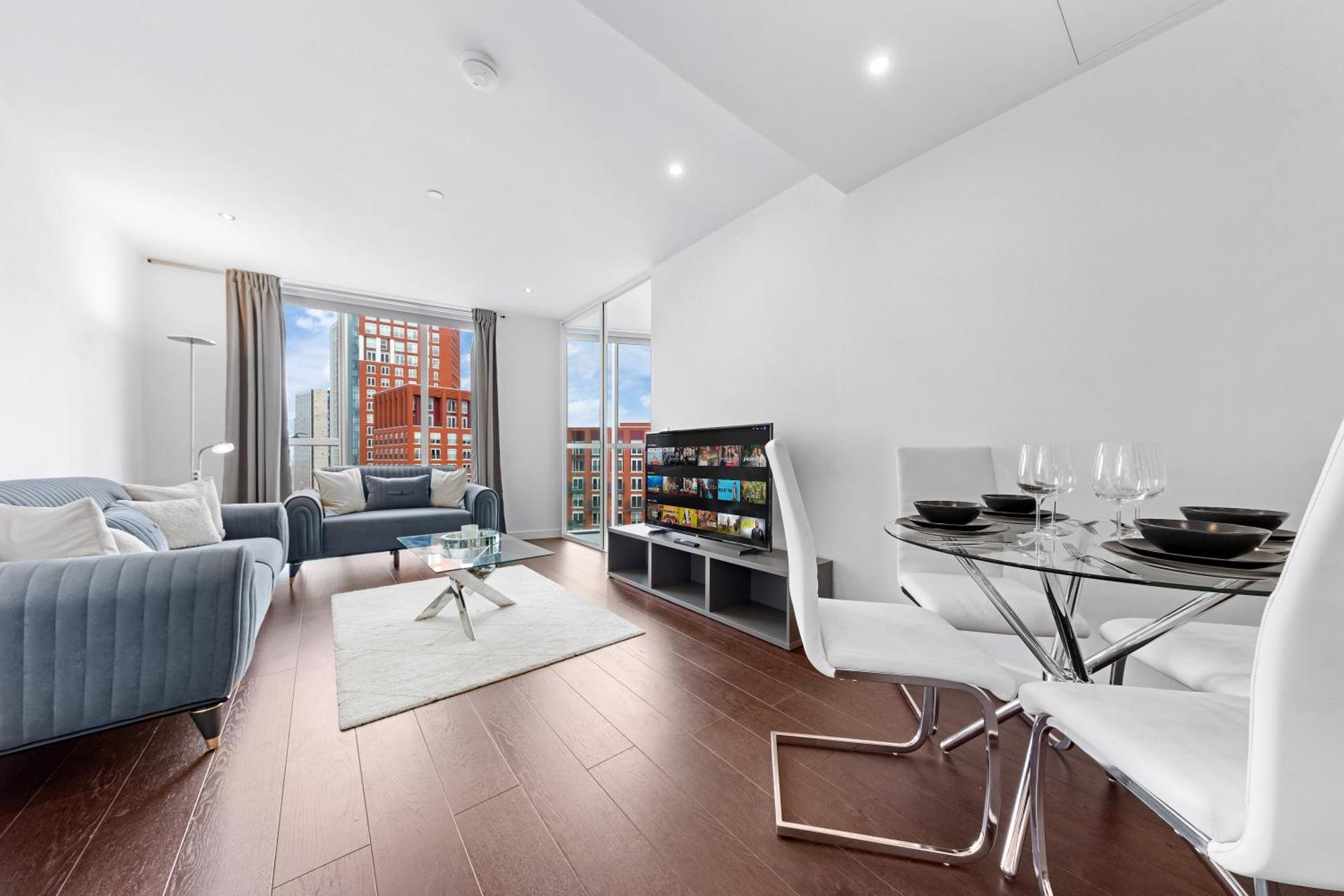 Appartamento 18th Floor Luxury 2 Bedroom, 2 Bathroom Sky View With Rooftop Access & Gym! Unbeatable Experience & Extreme Value!