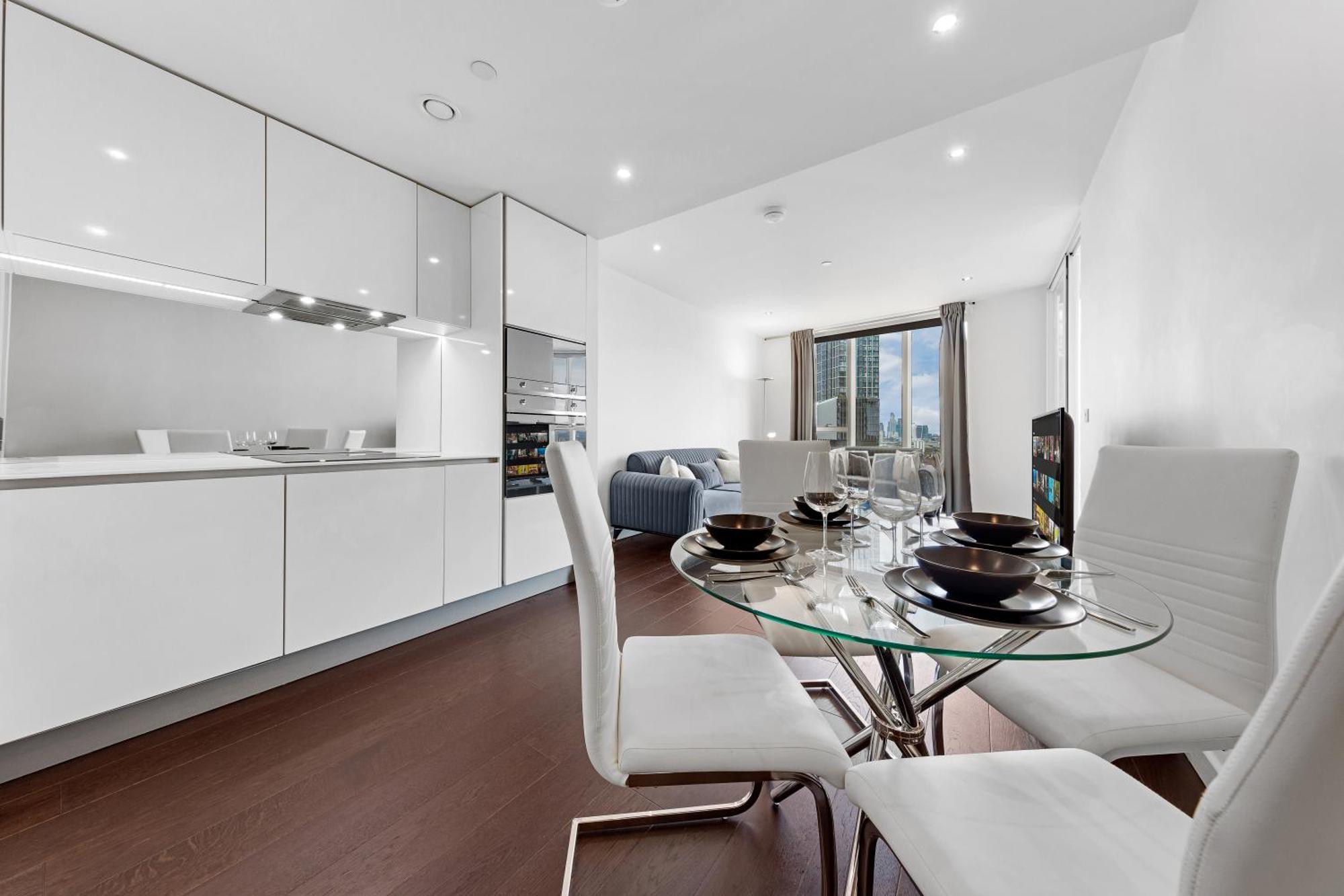 Appartamento 18th Floor Luxury 2 Bedroom, 2 Bathroom Sky View With Rooftop Access & Gym! Unbeatable Experience & Extreme Value! Londra