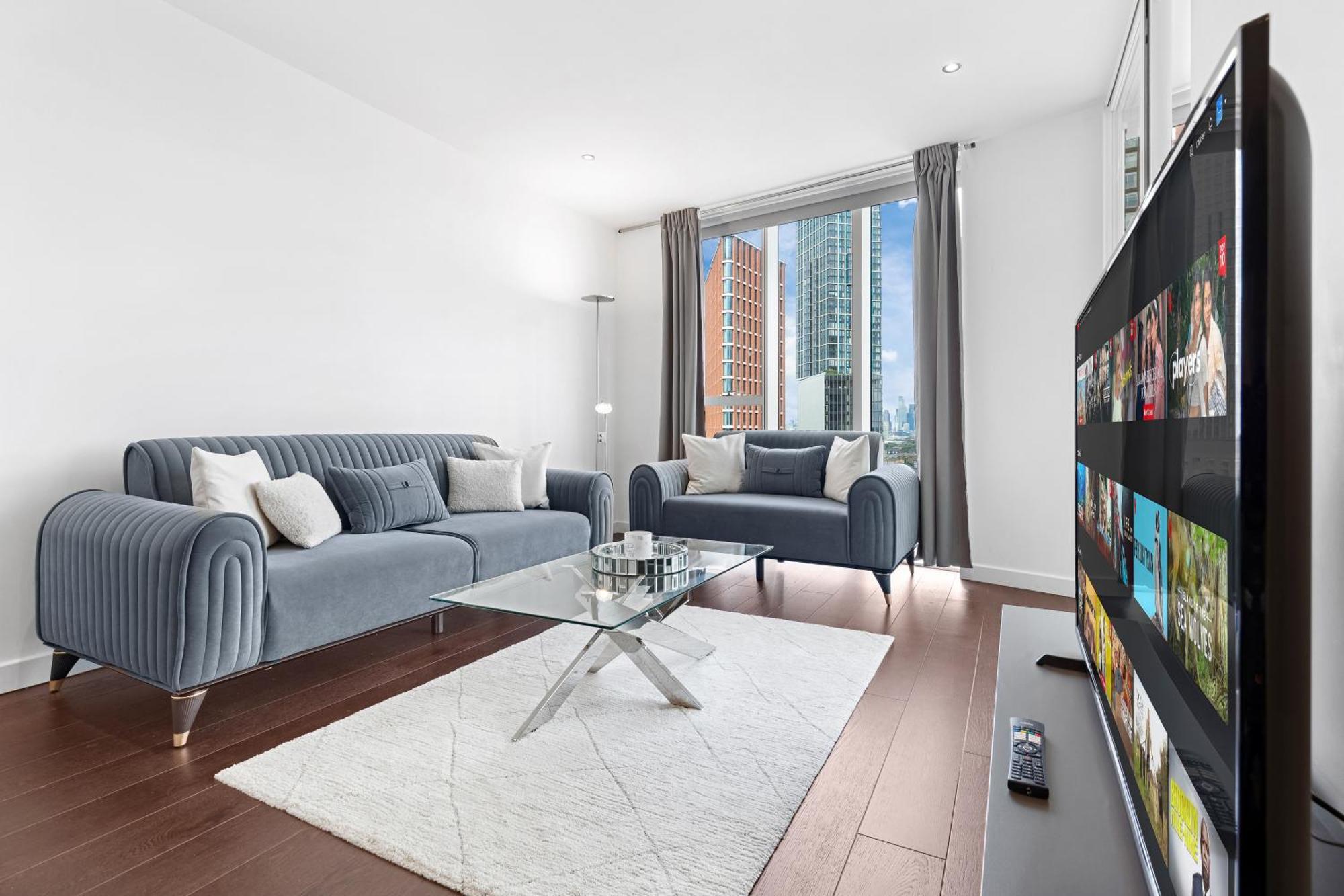 18th Floor Luxury 2 Bedroom, 2 Bathroom Sky View With Rooftop Access & Gym! Unbeatable Experience & Extreme Value! Appartamento Londra