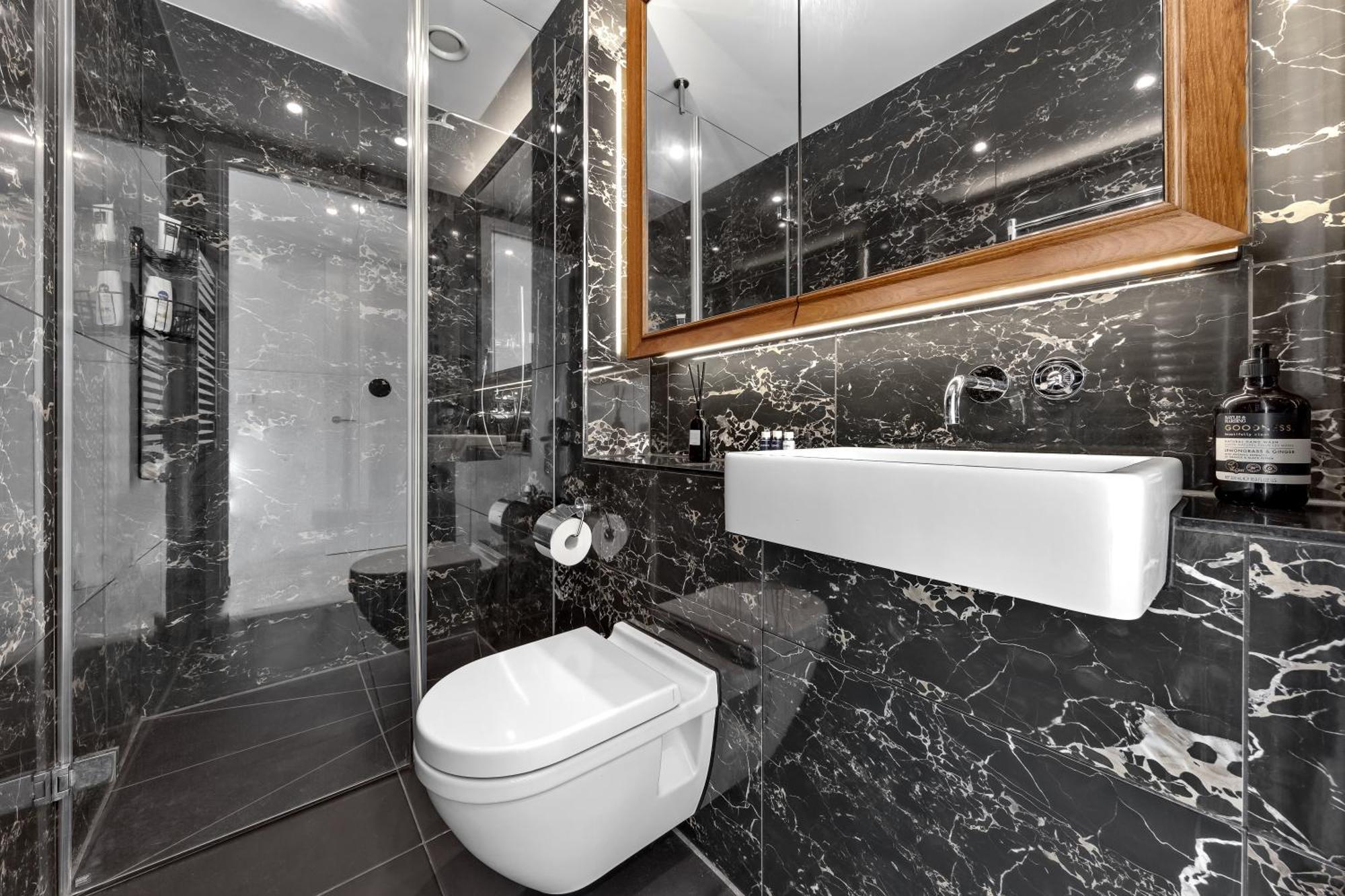 Appartamento 18th Floor Luxury 2 Bedroom, 2 Bathroom Sky View With Rooftop Access & Gym! Unbeatable Experience & Extreme Value! *